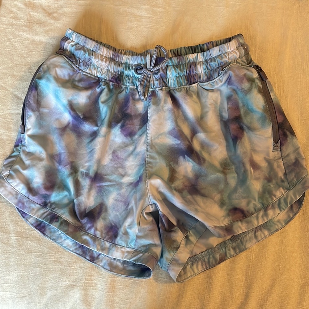 Athleta girl all play short, marbled purple and blue, size xl (14)